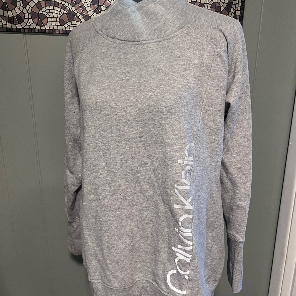 Calvin Klein Performance Women's Large Gray Mock Neck Pullover Sweatshirt